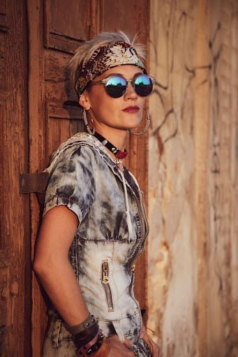 Учасниця Голосу, фронтвумен “Windmusic” Анна Шеррі – історія успіху херсонки